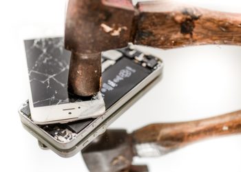 Jak chronić iPhone przed uszkodzeniami?