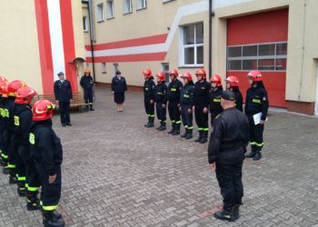 Powitanie nowych strażaków