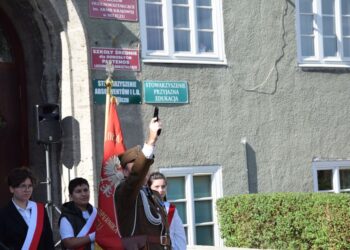 Prawda o przeszłości uczy odróżniania dobra od zła