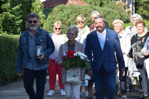 Prawda o przeszłości uczy odróżniania dobra od zła