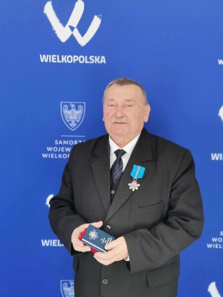 Justyn Zaradniak otrzymał prestiżową odznakę