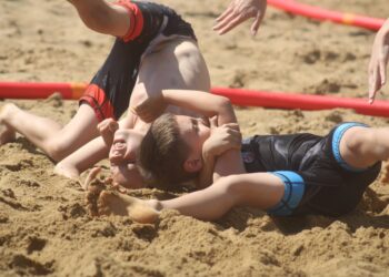 Weterani mat rywalizowali na piasku