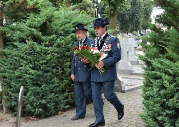 Hołd bohaterom 15 sierpnia