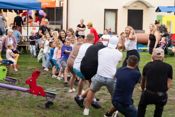 Festyn Integracyjny „Kolorowe Baloniki” w Słącznie