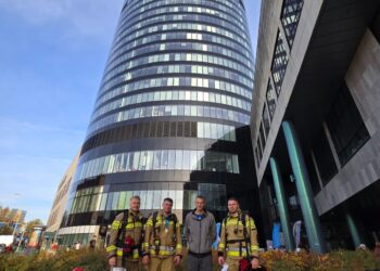 Strażacy z Krotoszyna na szczycie Sky Tower