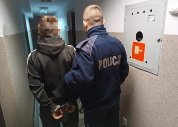 Miliccy policjanci zatrzymali rowerzystę z narkotykami